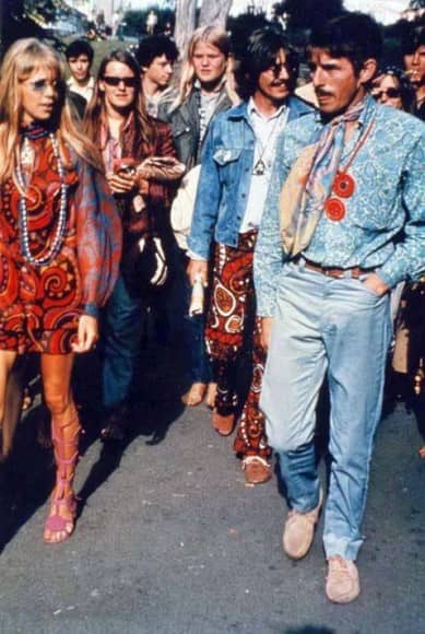 George and Pattie Harrison with Derek Taylor in Haight-Ashbury, San Francisco, 7 August 1967