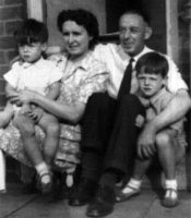 Paul McCartney and family, 1940s