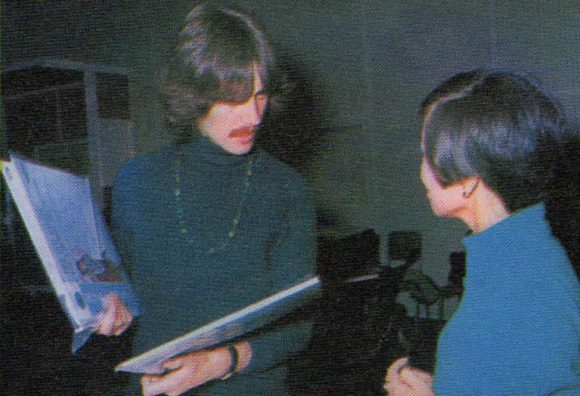 George Harrison with Japanese reporter Rumiko Hoshika, 25 September 1967