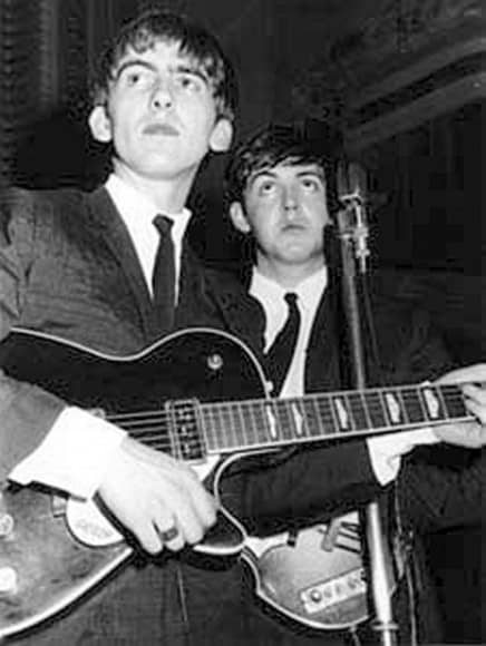 Paul McCartney and George Harrison, 1962 | The Beatles Bible