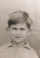 young-george-harrison-4.jpg