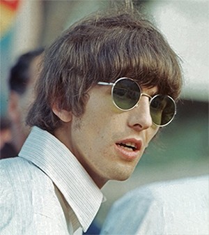 https://www.beatlesbible.com/wp/wp-content/forum-image-uploads/beatlethan04/2023/12/glasses-color-2-300.jpg