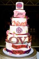 beatles-wedding-cake2.jpg