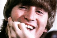 John+Lennon+John+smile.jpg