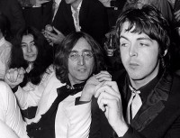 16_1968YokoOnoJohnLennonPaulMcCartneyGetty241114-3.jpg