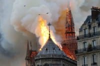 ct-notre-dame-fire-paris-20190415.jpg