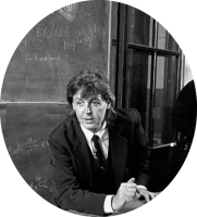 sir-paul-mccartney-at-the-liverpool-institute-high-school-for-boys-D265MF.png